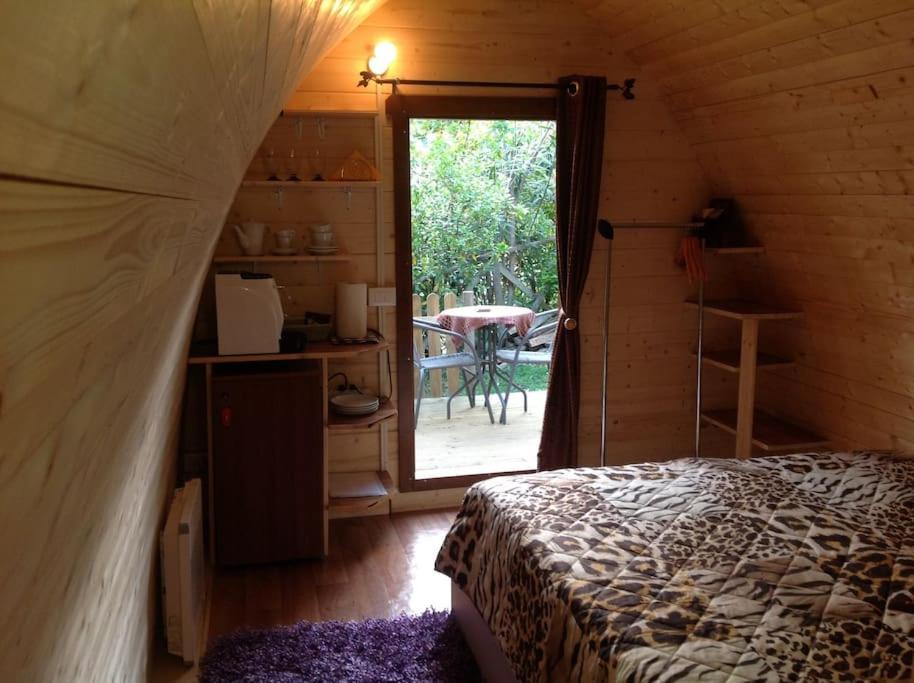 Igloo Garden Lake Soiano Del Lago Bagian luar foto